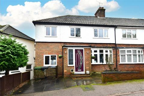 7 Avenue Approach, Kings Langley, WD4 8DW