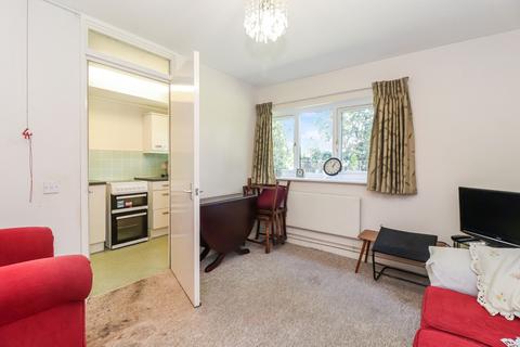 1 bedroom ground floor flat for sale, High Street, Abbots Langley, WD5