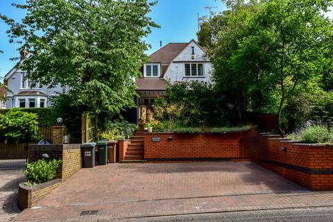 3 bedroom semi-detached house for sale, Station Approach, Chorleywood, WD3