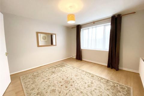 1 bedroom ground floor flat for sale, Swallows Oak, Abbots Langley, WD5