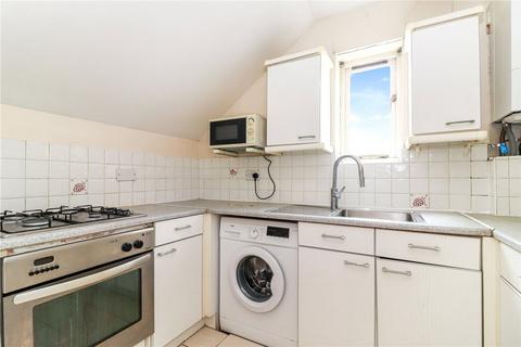 1 bedroom flat for sale, Siskin Close, Bushey, WD23