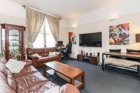 1 bedroom property for sale, Anglian Close, Elizabeth House Anglian Close, WD24