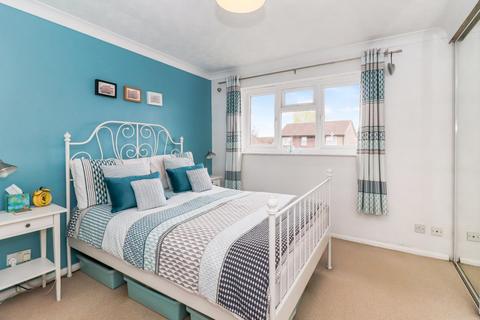 59 Furtherfield, Abbots Langley, WD5 0PN