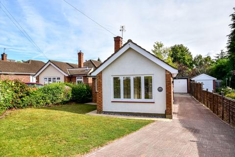 2 bedroom detached bungalow for sale, Rockliffe Avenue, Kings Langley, WD4