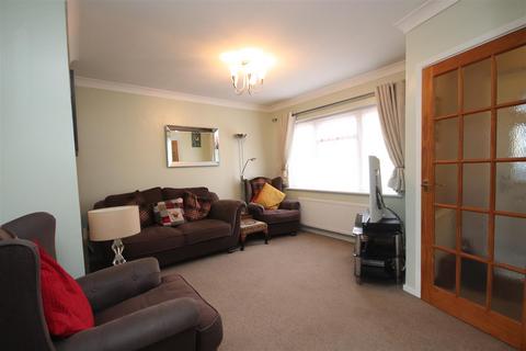 3 bedroom terraced house for sale, Princes Avenue, Dartford