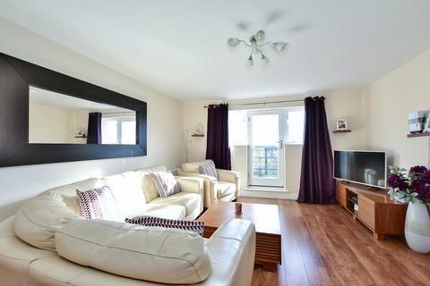 2 bedroom flat for sale, Ovaltine Drive, Ovaltine Court Ovaltine Drive, WD4