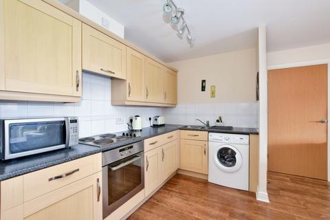 2 bedroom flat for sale, Ovaltine Drive, Ovaltine Court Ovaltine Drive, WD4