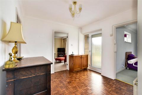 5 Lowson Grove, Watford, WD19 4BA