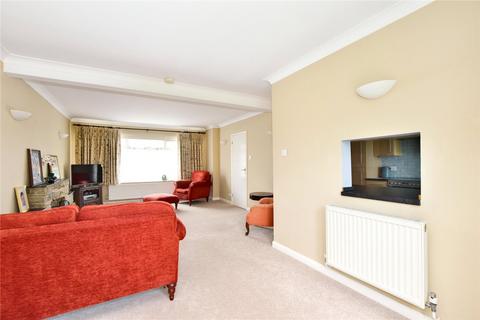 5 Lowson Grove, Watford, WD19 4BA