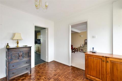 5 Lowson Grove, Watford, WD19 4BA