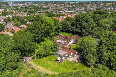 3 bedroom bungalow for sale, Shendish, Hemel Hempstead, HP3