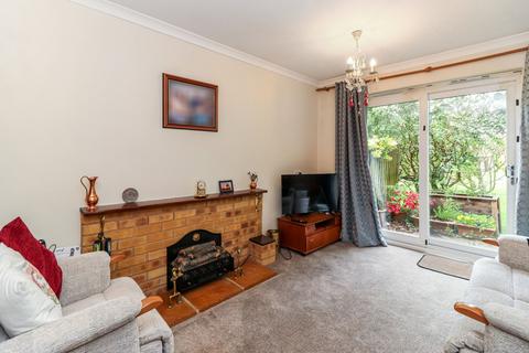 2 bedroom terraced bungalow for sale, De Havilland Way, Abbots Langley, WD5