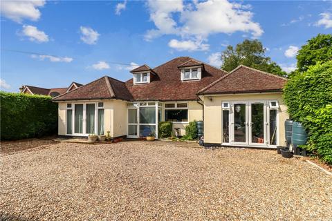 5 bedroom detached house for sale, Little Windmill Hill, Chipperfield, WD4