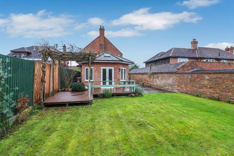 3 bedroom detached house for sale, Bucks Hill, Kings Langley, WD4