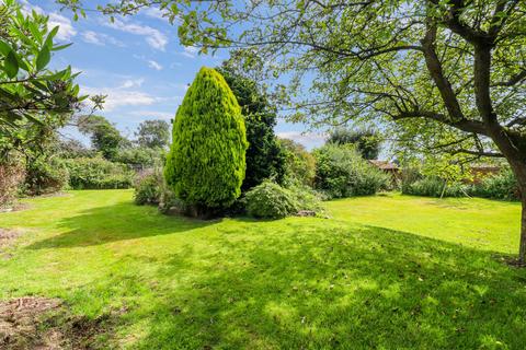 3 bedroom detached house for sale, Bucks Hill, Kings Langley, WD4