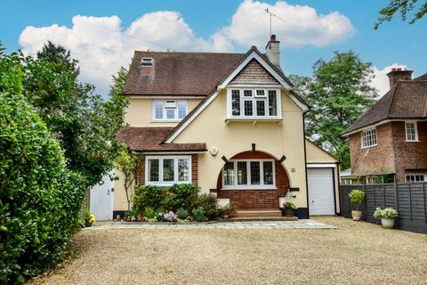 4 bedroom detached house for sale, Langley Hill, Kings Langley, WD4