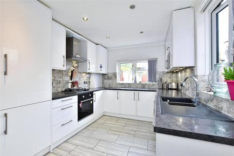 undefined, Southsea Avenue, Watford, WD18