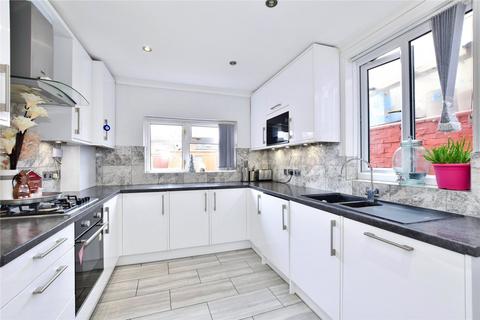 undefined, Southsea Avenue, Watford, WD18