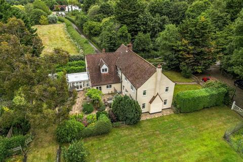 4 bedroom detached house for sale, Bucks Hill, Kings Langley, WD4