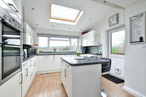 38 Fairway, Hemel Hempstead, HP3 9TP