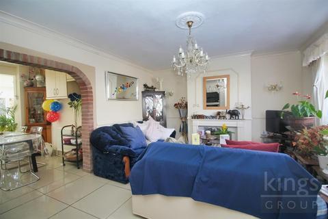 3 bedroom terraced house for sale, Franklin Avenue, West Cheshunt, Herts, EN7