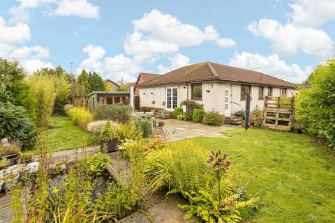 3 bedroom detached bungalow for sale, Manse Grove, Stoneyburn EH47