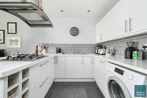 2 bedroom apartment for sale, Marine Avenue, Hove