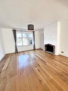 3 bedroom semi-detached house to rent, Raleigh Close, Pinner HA5