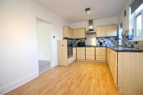 3 bedroom end of terrace house for sale, Wisbech Road, Thorney, Peterborough