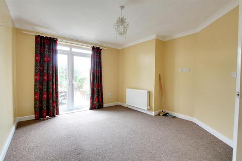 2 bedroom semi-detached bungalow for sale, George Street, Mablethorpe LN12