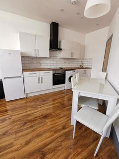 1 bedroom house to rent, Morris Buildings, Portland Street, City Centre, Swansea