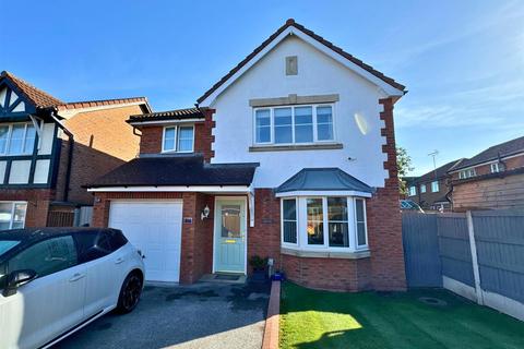 3 bedroom detached house for sale, Llys Taf, Rhyl