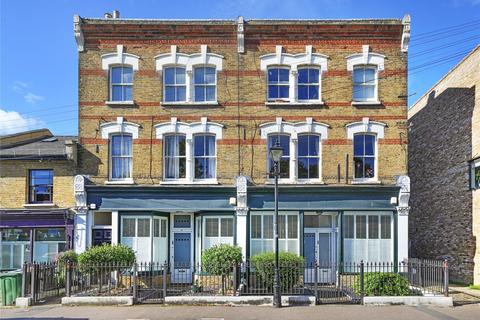 2 bedroom flat for sale, Beulah Road, Walthamstow, London, E17