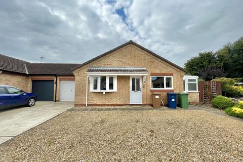 2 bedroom detached bungalow for sale, Causeway Gardens, March