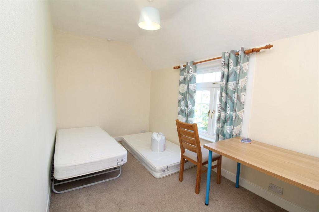 Ostlers Lane, Stony Stratford, Milton... 3 bed detached house to rent