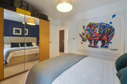 1 bedroom apartment for sale, at Flat 20 Discovery House, Juniper Drive, London SW18