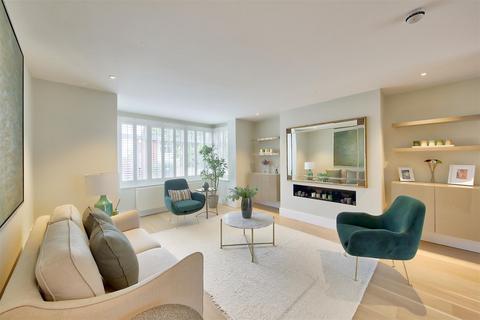 61 Dora Road, London, SW19 7EZ
