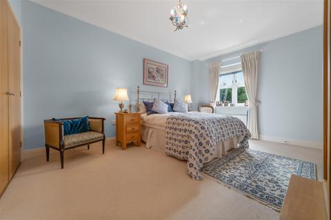 3 bedroom terraced house for sale, Highgrove Avenue, Ascot