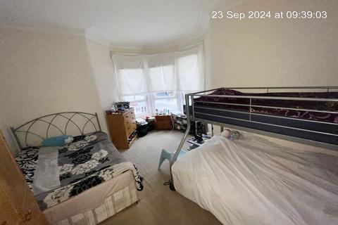 2 bedroom flat for sale, Calder Street, Flat 1-3, Southside, Glasgow G42