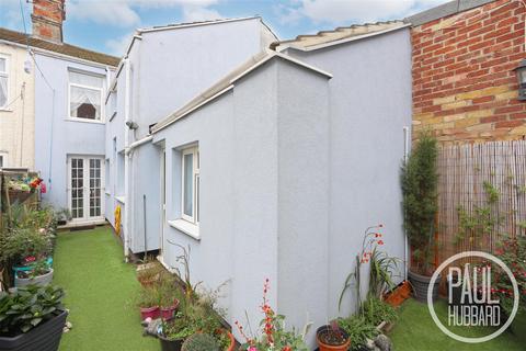 3 bedroom terraced house for sale, Denmark Road, Lowestoft, NR32