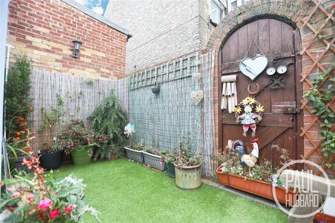 3 bedroom terraced house for sale, Denmark Road, Lowestoft, NR32