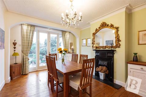 41 Repton Avenue, Romford, RM2 5LT