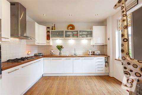 41 Repton Avenue, Romford, RM2 5LT