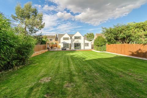 5 bedroom detached house for sale, Milton Malsor, Northamptonshire