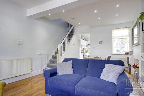 3 bedroom house for sale, Oakfield Road, London