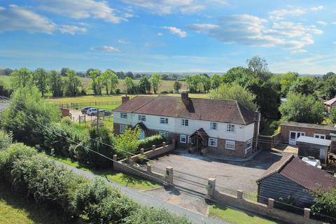 4 bedroom semi-detached house for sale, Claygate Road, Yalding, ME18