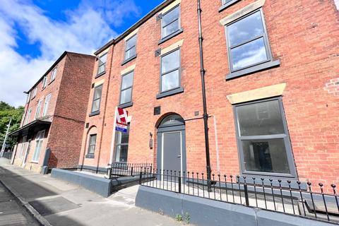 2 bedroom apartment to rent, 17/19 Parsons Lane, Bury BL9