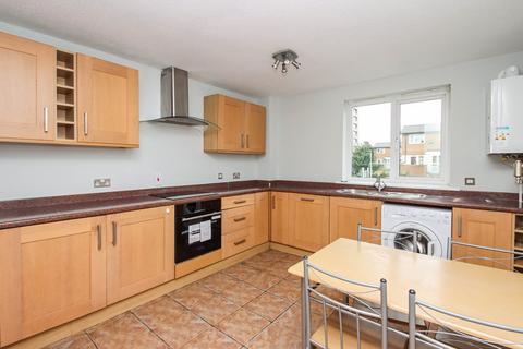 2 bedroom apartment to rent, Stretford Road, Hulme, Manchester, M15