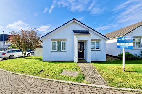 61 Bosnoweth, Helston, TR13 8FR