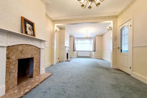 3 bedroom semi-detached house for sale, Delhi Road, Enfield